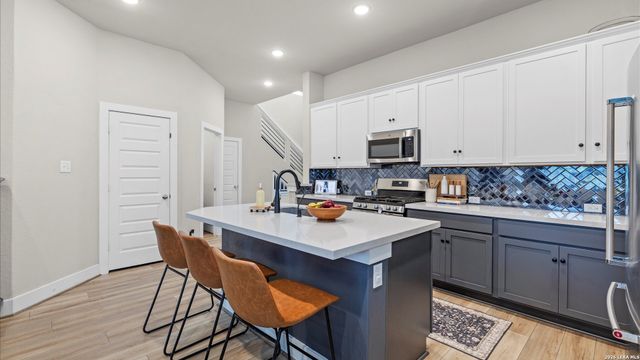 21114 Chestnut Cove, San Antonio, TX 78266