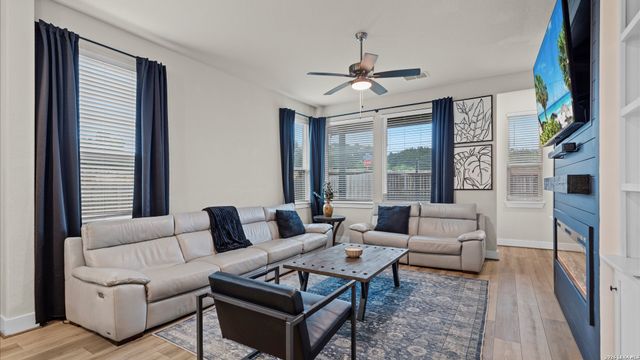 21114 Chestnut Cove, San Antonio, TX 78266