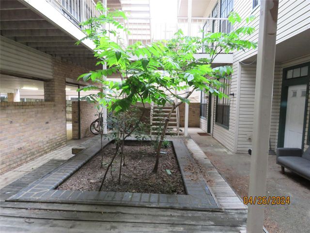 2300 Leon ST 202, Austin, TX 78705