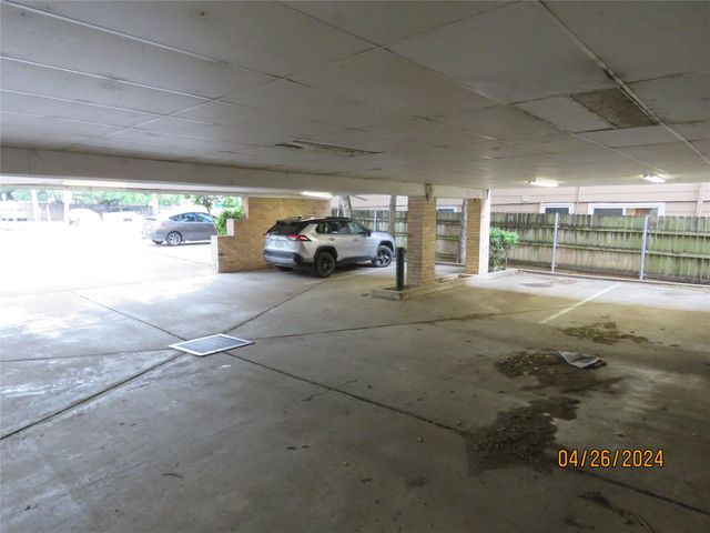 2300 Leon ST 202, Austin, TX 78705