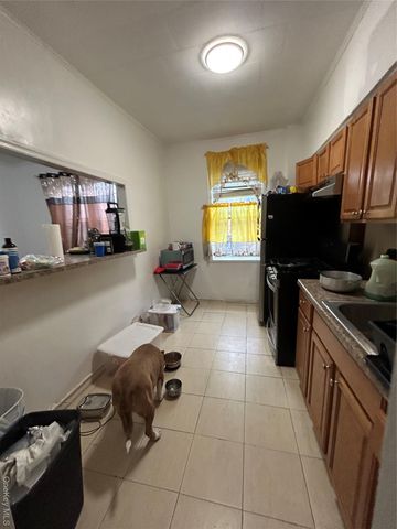 66-01 Myrtle Avenue, Glendale, NY 11385