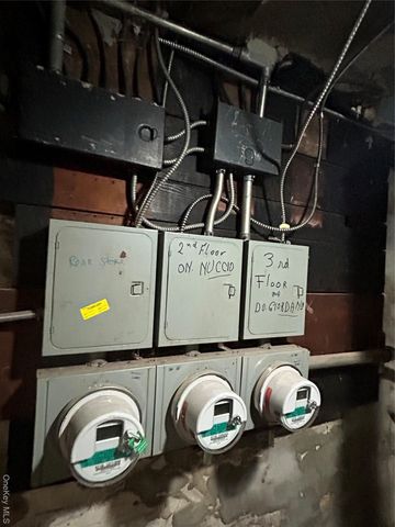 66-01 Myrtle Avenue, Glendale, NY 11385