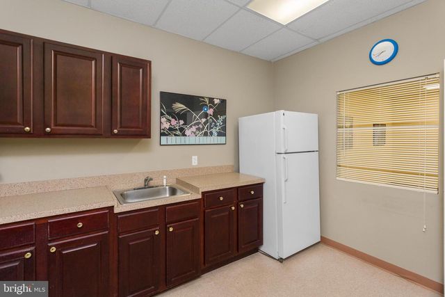 1374 WHITE HORSE HAMILTON SQUARE RD, Trenton, NJ 08690