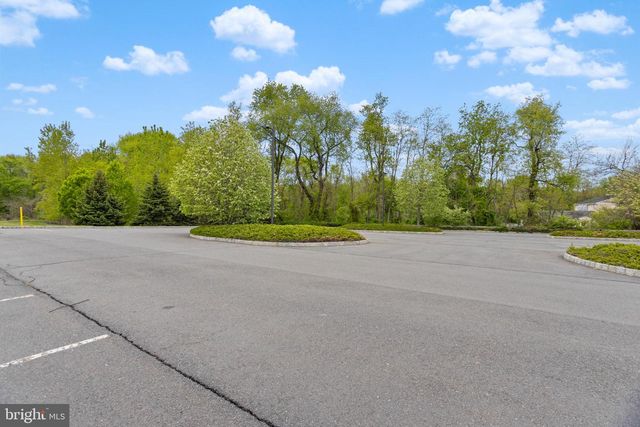 1374 WHITE HORSE HAMILTON SQUARE RD, Trenton, NJ 08690