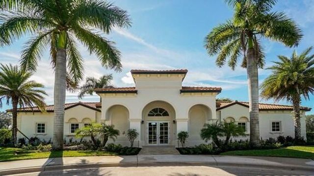 403 SE Via Sangro, Port St Lucie, FL 34952