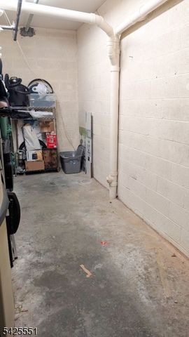 19 Plauderville Ave 208, Garfield City, NJ 07026