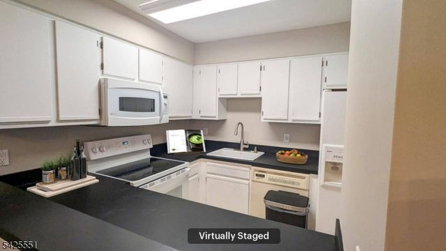 19 Plauderville Ave 208, Garfield City, NJ 07026