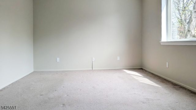 19 Plauderville Ave 208, Garfield City, NJ 07026