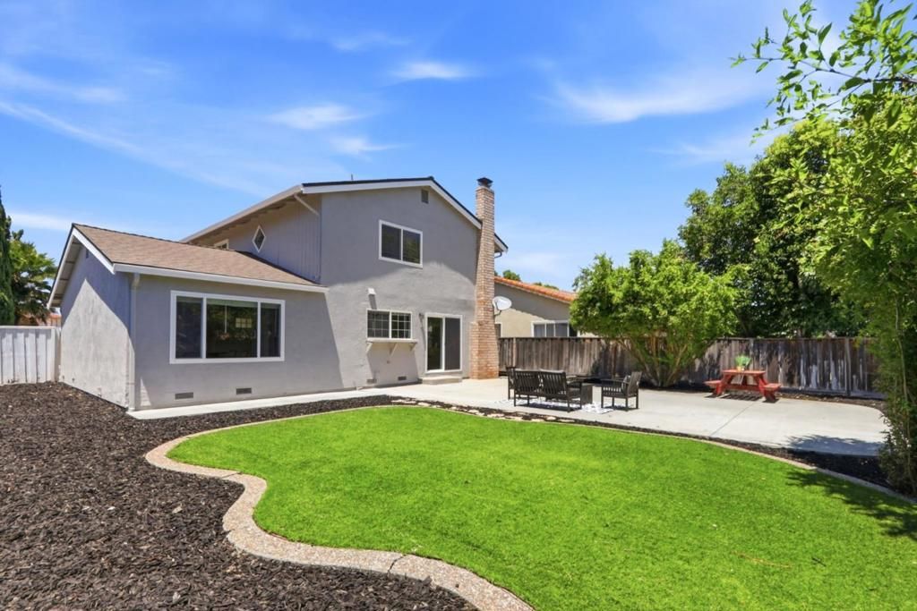 Image 28 of property listing at 519 Glenburry Way, San Jose, CA 95123