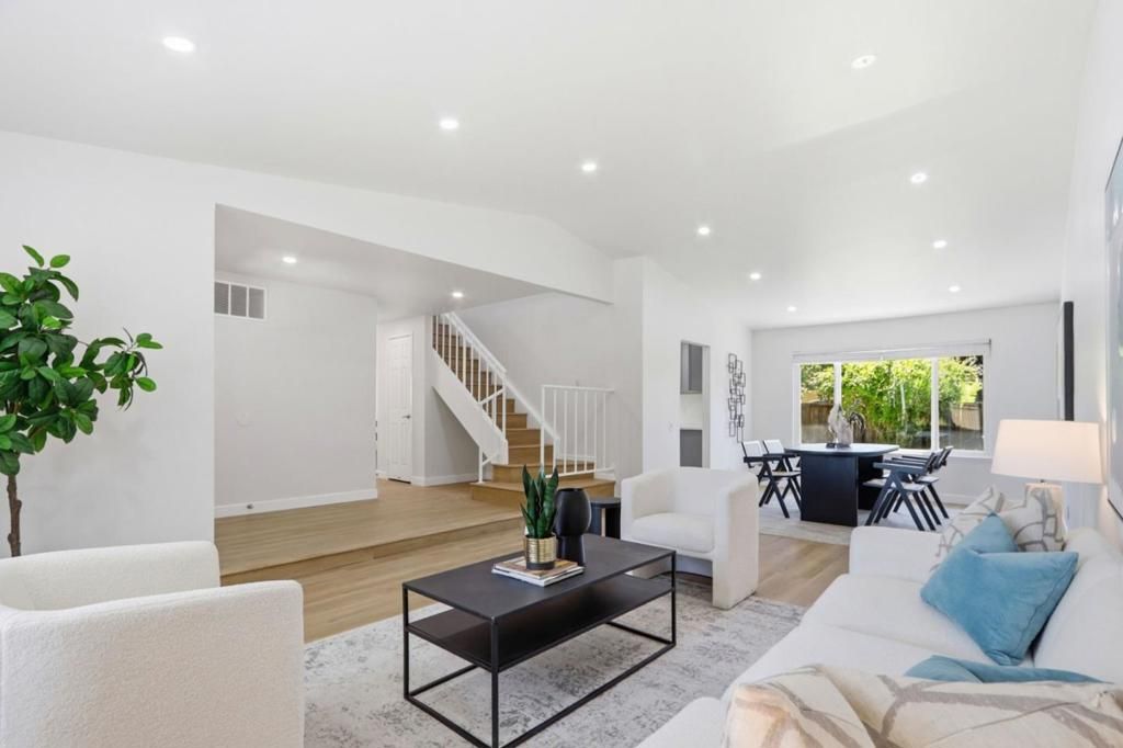Image 9 of property listing at 519 Glenburry Way, San Jose, CA 95123