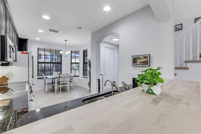 1307 Kendari TER, Naples, FL 34113