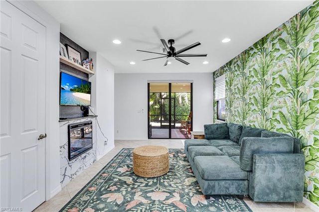 1307 Kendari TER, Naples, FL 34113