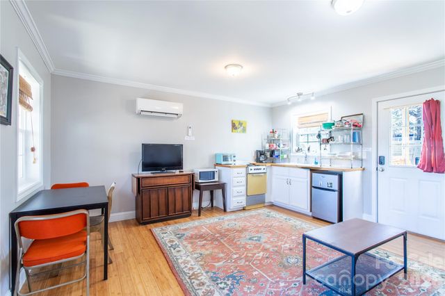 105 Adams Hill Road, Asheville, NC 28806