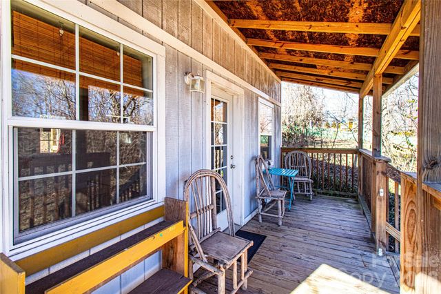 105 Adams Hill Road, Asheville, NC 28806