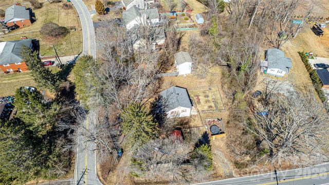 105 Adams Hill Road, Asheville, NC 28806