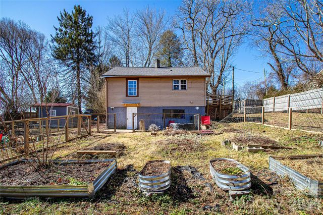 105 Adams Hill Road, Asheville, NC 28806