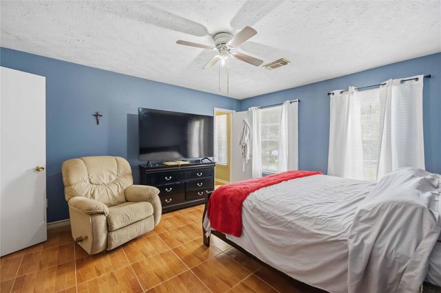 6802 Cheshire Park Road, Houston, TX 77088