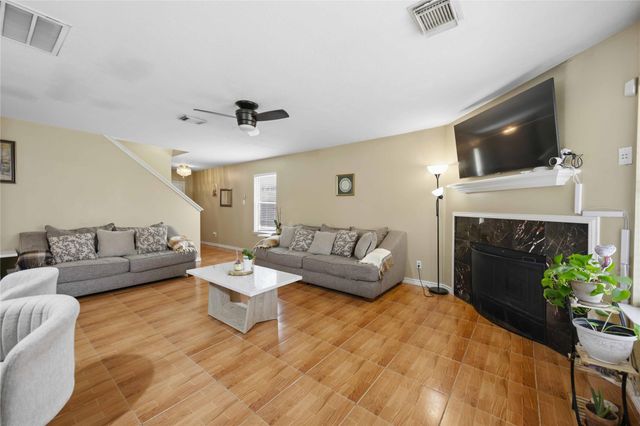 6802 Cheshire Park Road, Houston, TX 77088