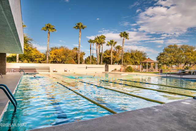 1739 W Circulo De La Pinata, Green Valley, AZ 85622