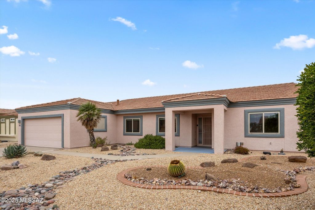1739 W Circulo De La Pinata, Green Valley, AZ 85622