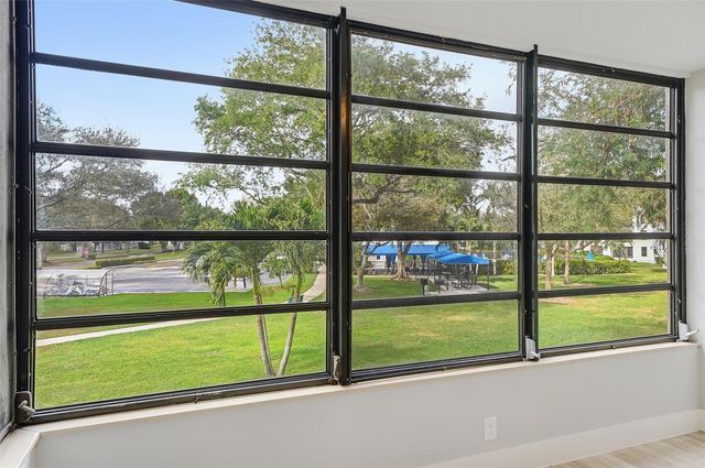 1717 Whitehall Drive 205, Davie, FL 33324