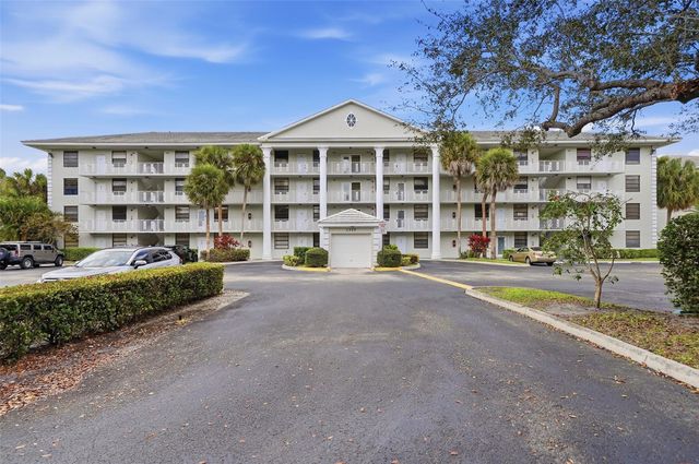 1717 Whitehall Drive 205, Davie, FL 33324