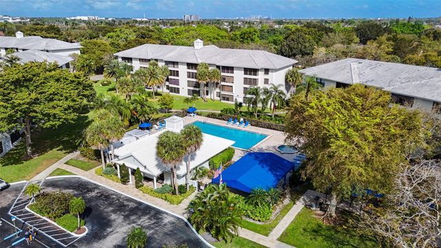 1717 Whitehall Drive 205, Davie, FL 33324