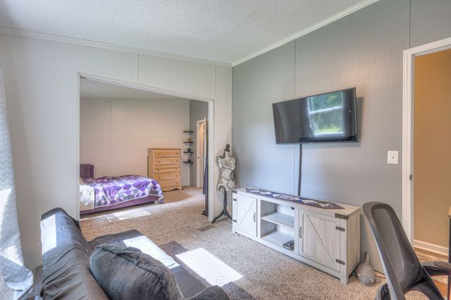 2186 Scribners Mill Rd, Culleoka, TN 38451