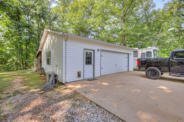 2186 Scribners Mill Rd, Culleoka, TN 38451