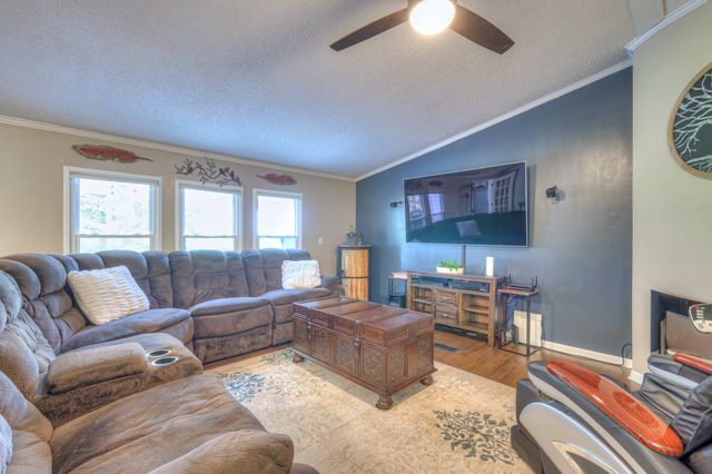 2186 Scribners Mill Rd, Culleoka, TN 38451