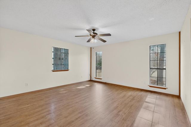 623 Rs County Road 1250, Emory, TX 75440