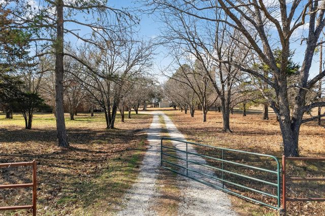 623 Rs County Road 1250, Emory, TX 75440