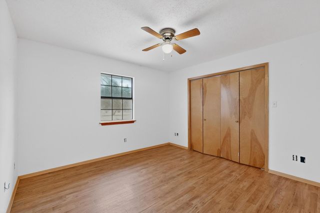 623 Rs County Road 1250, Emory, TX 75440