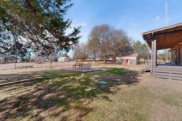 623 Rs County Road 1250, Emory, TX 75440