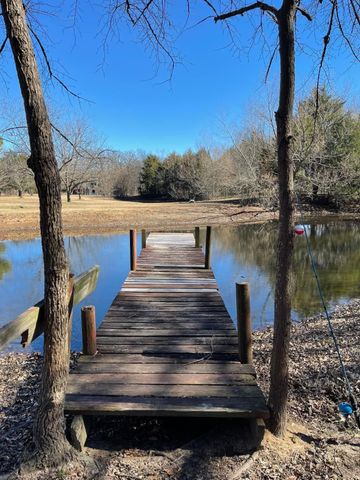 623 Rs County Road 1250, Emory, TX 75440