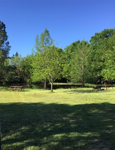 623 Rs County Road 1250, Emory, TX 75440