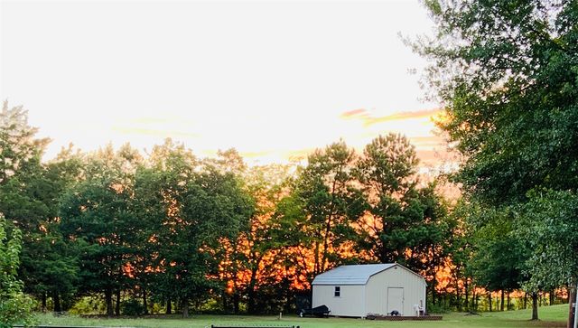 623 Rs County Road 1250, Emory, TX 75440