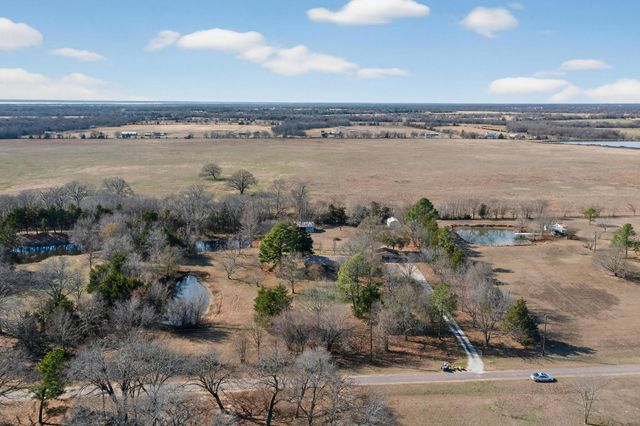 623 Rs County Road 1250, Emory, TX 75440