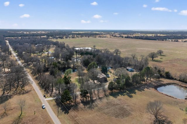 623 Rs County Road 1250, Emory, TX 75440