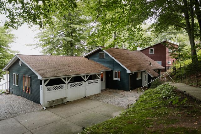 17020 James Drive, Big Rapids, MI 49307