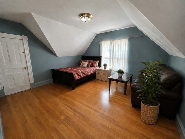 32 Burtt St 2, Lowell, MA 01851