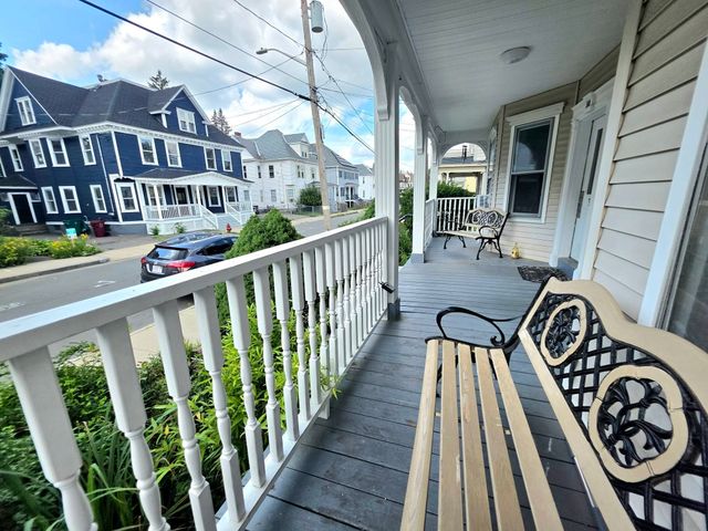 32 Burtt St 2, Lowell, MA 01851