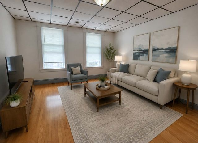 32 Burtt St 2, Lowell, MA 01851