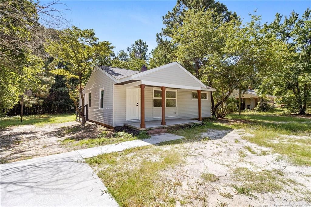 1512 Stansfield Drive, Fayetteville, NC 28303