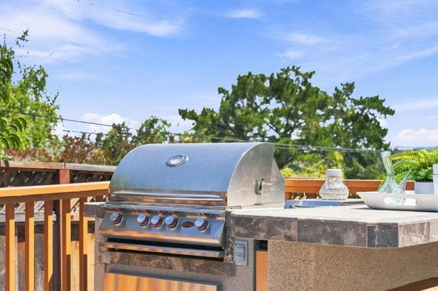 116 Wilshire Court, San Carlos, CA 94070
