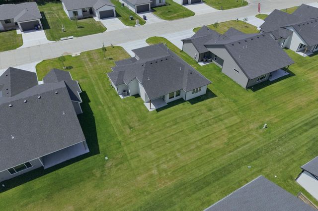 602 Elmwood St, Park City, KS 67147