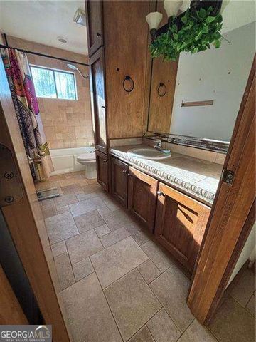 2980 Pond View Court, Marietta, GA 30062