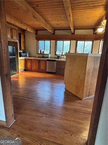 2980 Pond View Court, Marietta, GA 30062