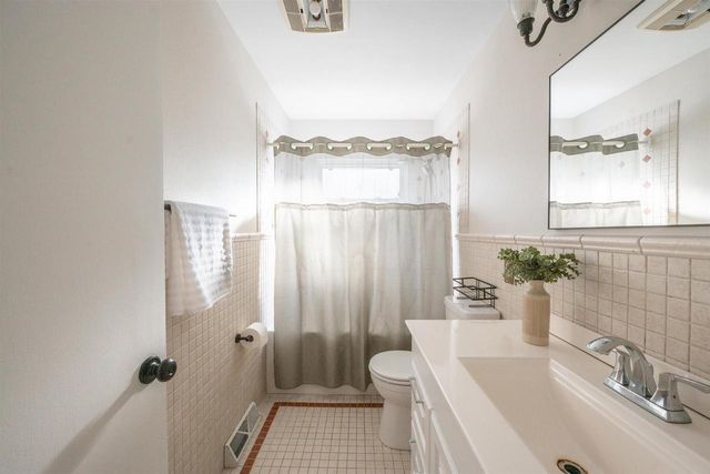 229 Crystal Lane, Madison, WI 53714