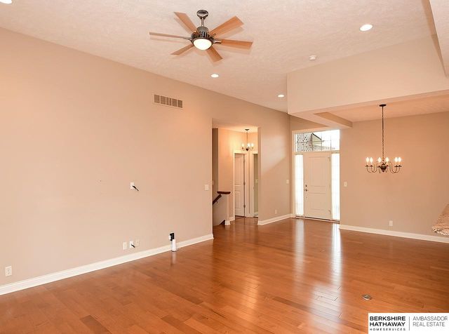 6540 Ashbrook Drive, Lincoln, NE 68516